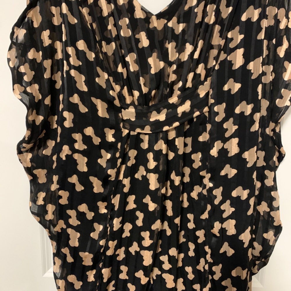 Ladies Dress - Picture 3 of 3